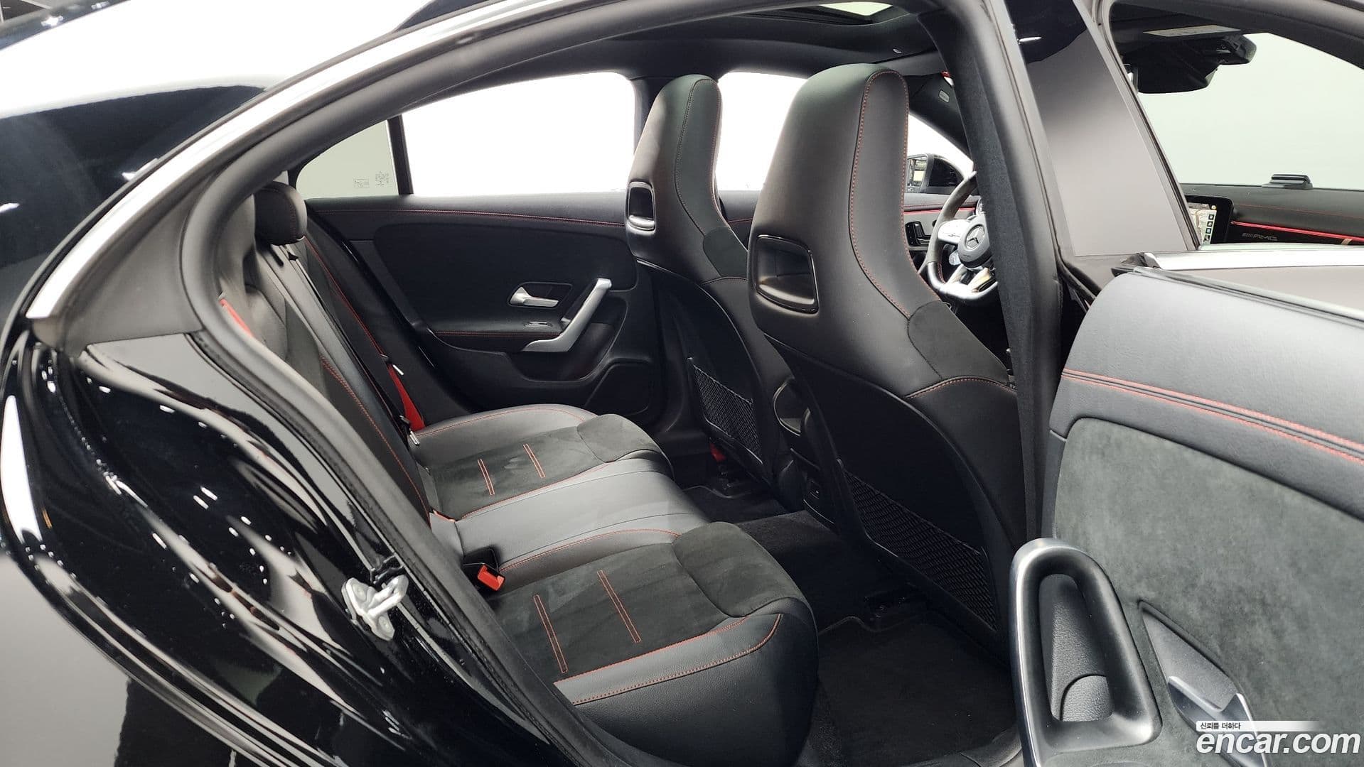 Main__Slider__Photo:CLA-Class Mercedes-Benz 2021.9-11