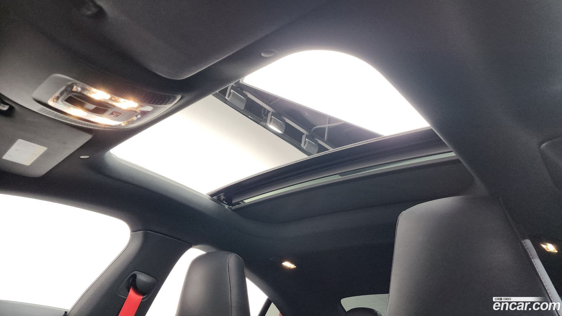 Main__Slider__Photo:CLA-Class Mercedes-Benz 2021.9-18