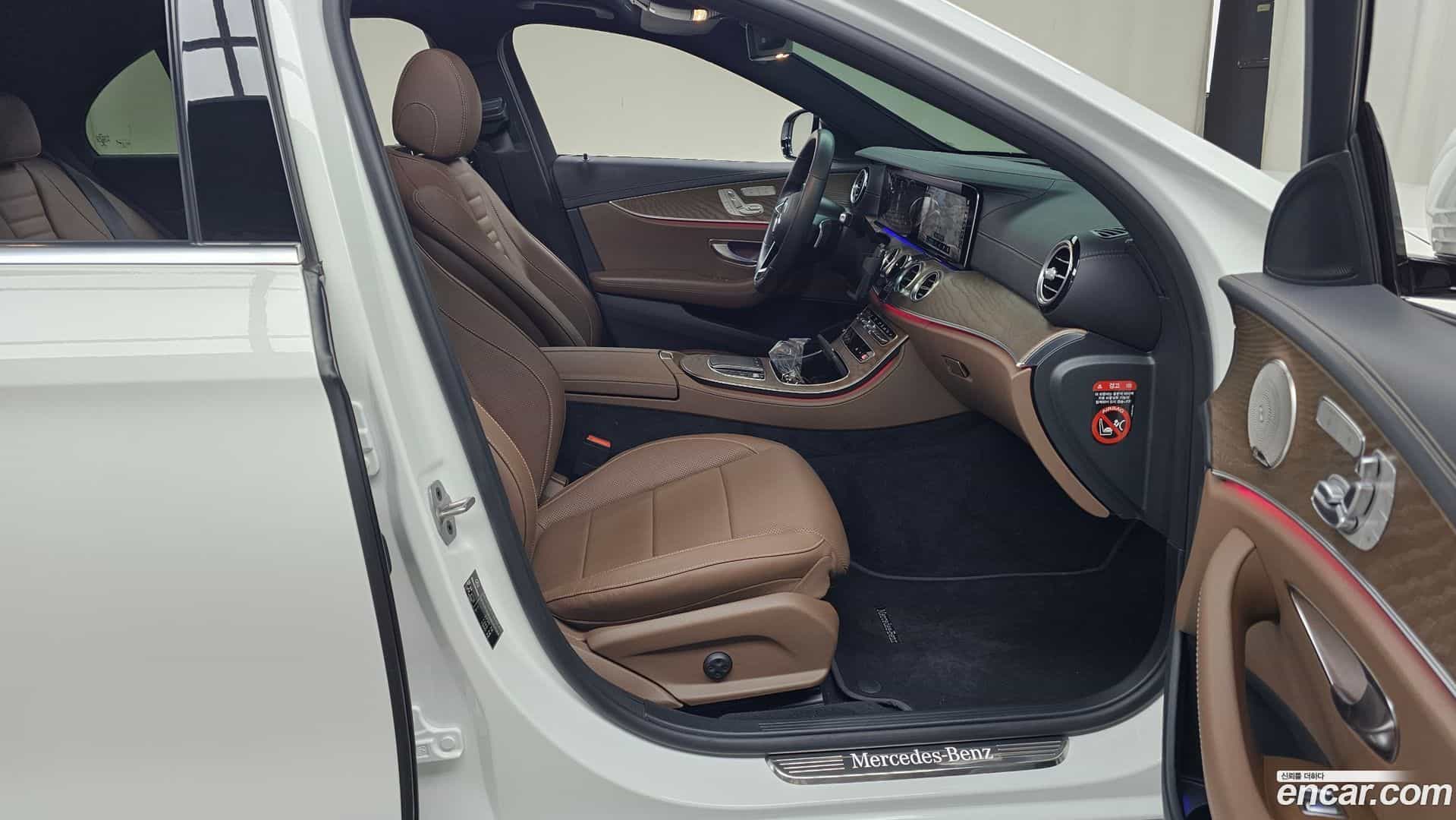 E-Class Mercedes-Benz 2021.3-OPTION-015