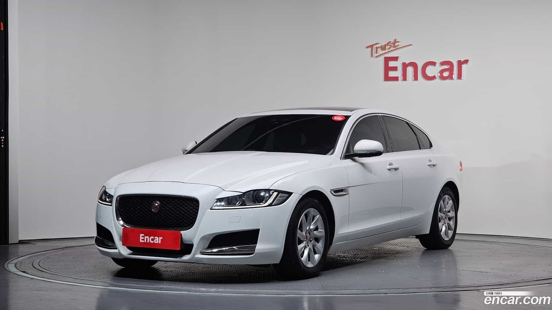 XF Jaguar 2016.8-OUTER-001