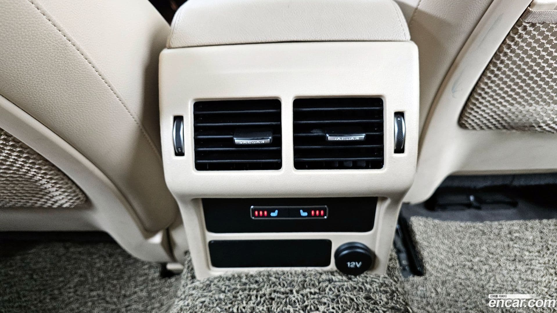 Main__Slider__Photo:XF Jaguar 2016.8-17