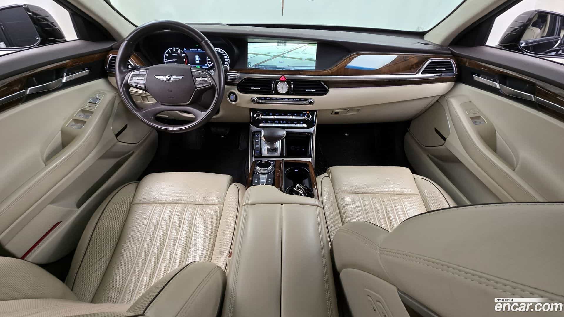 EQ900 Genesis 2017.2-INNER-007