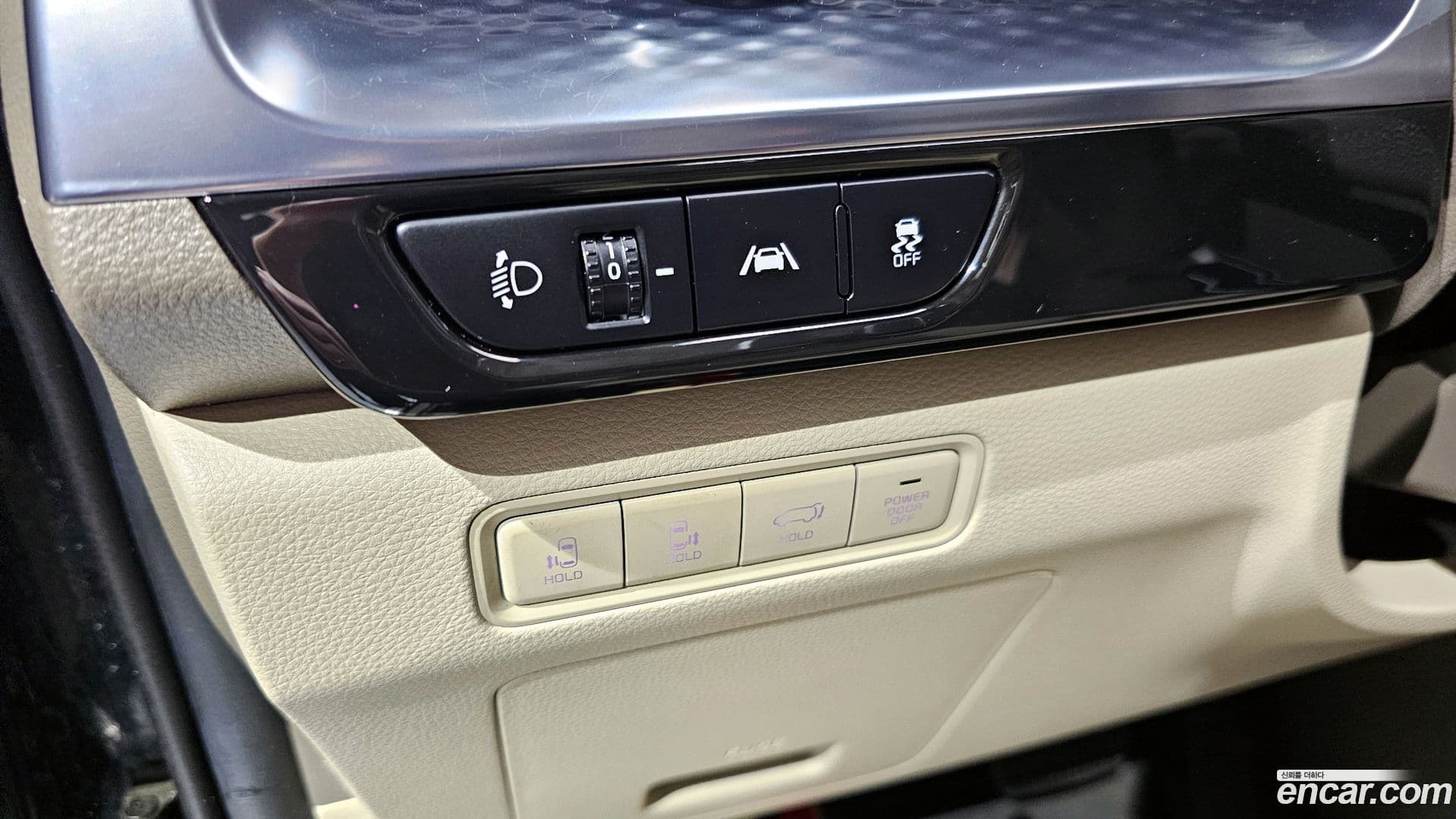 Main__Slider__Photo:Canival Kia 2023.0-13