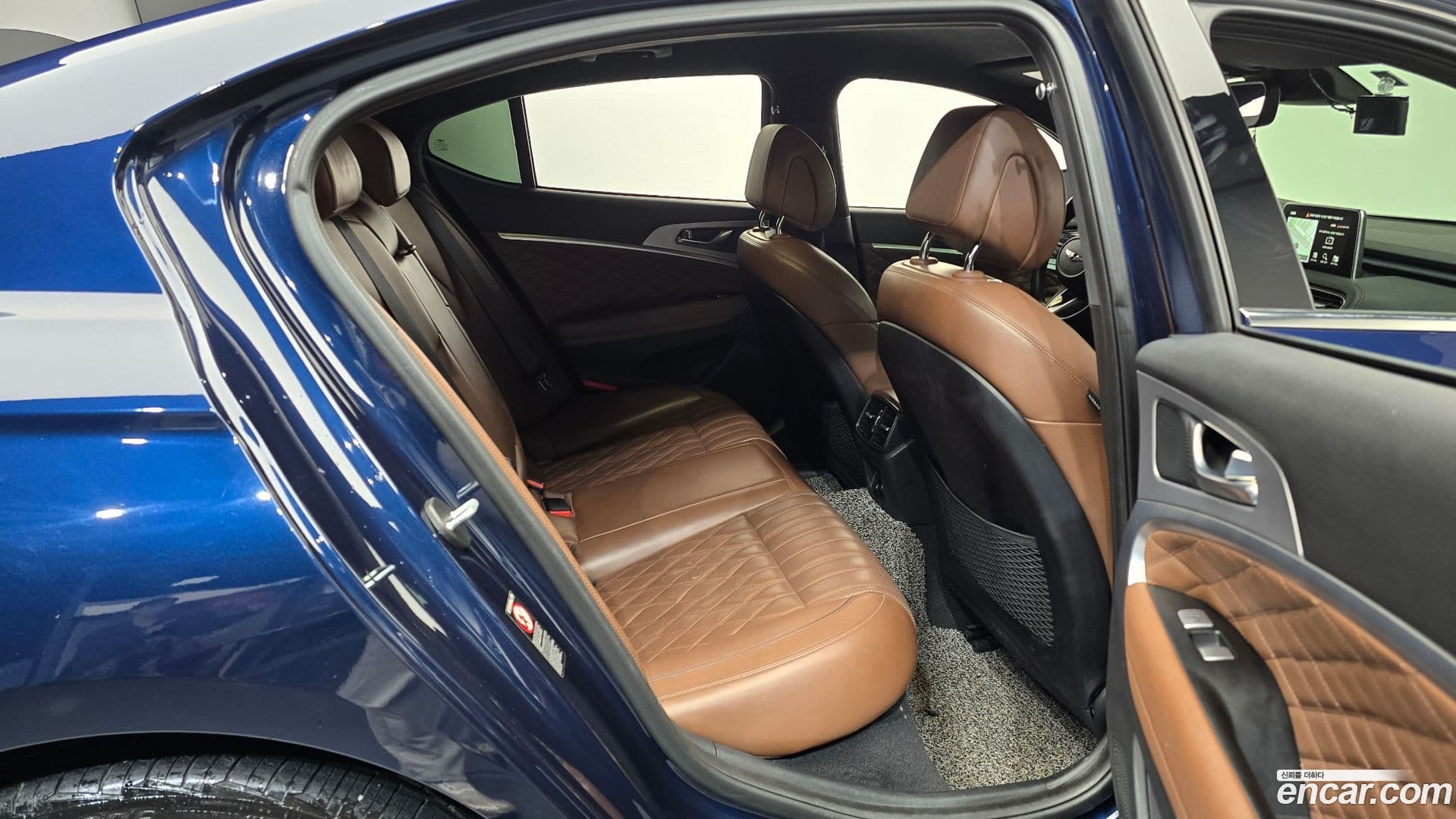 Main__Slider__Photo:G70 Genesis 2018.6-11