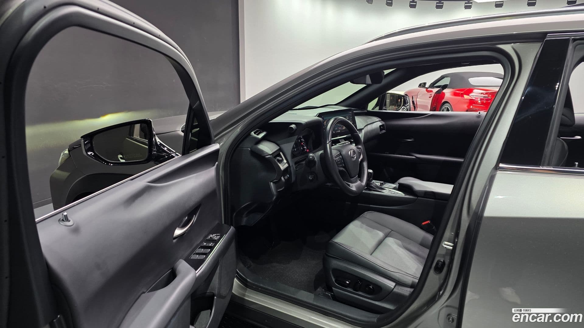 Main__Slider__Photo:UX Lexus 2023.3-10