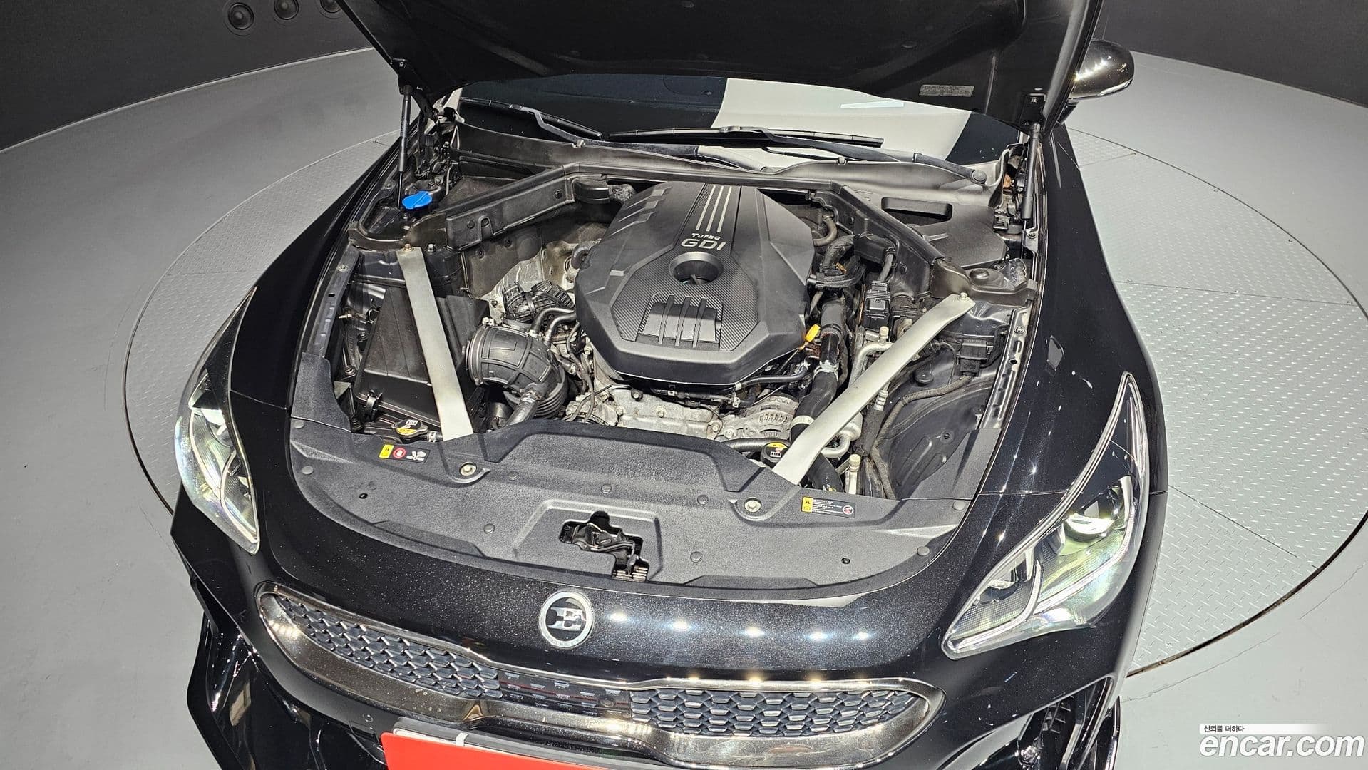 Main__Slider__Photo:Stinger Kia 2017.5-5