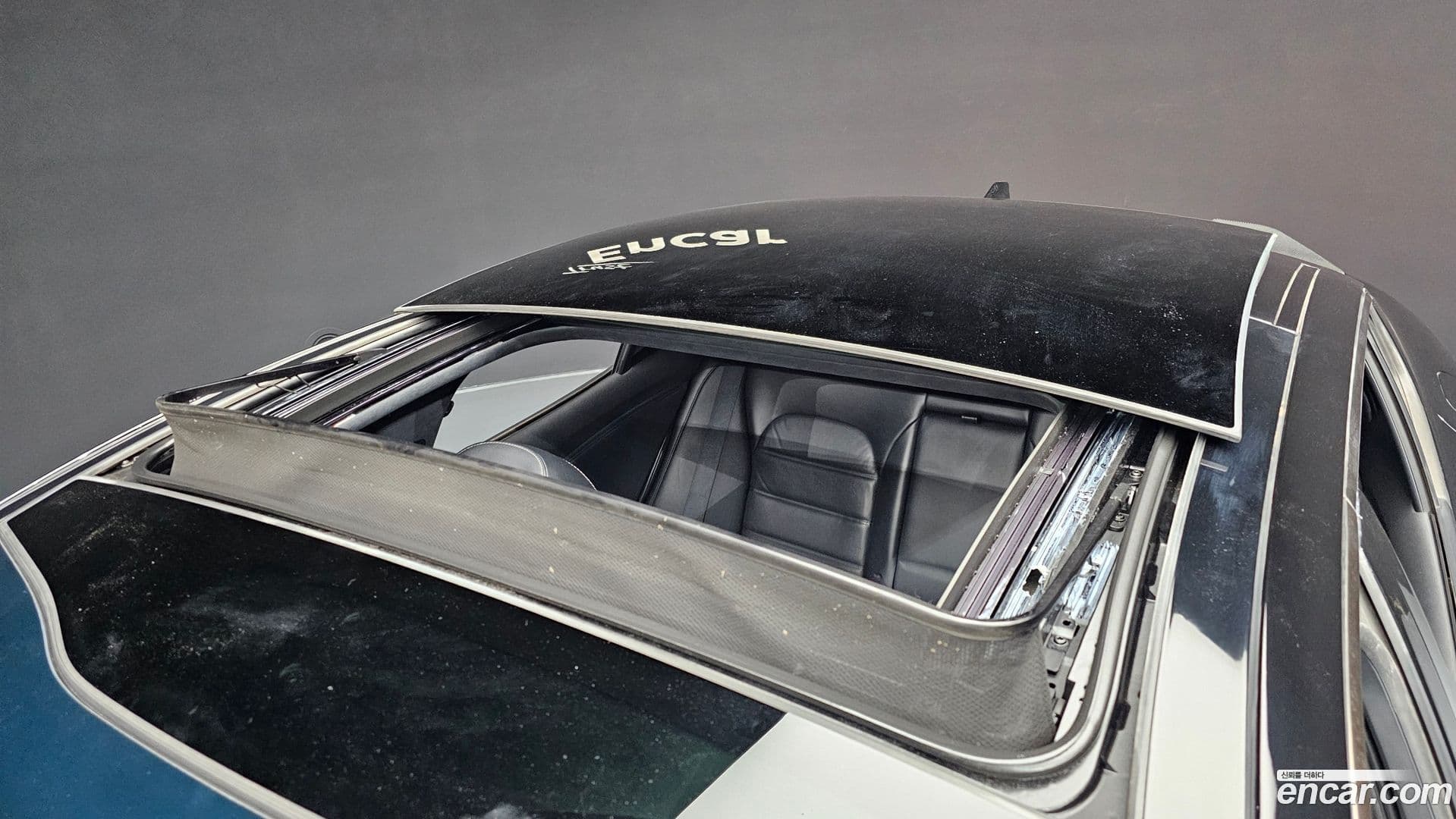 Main__Slider__Photo:Stinger Kia 2017.5-18