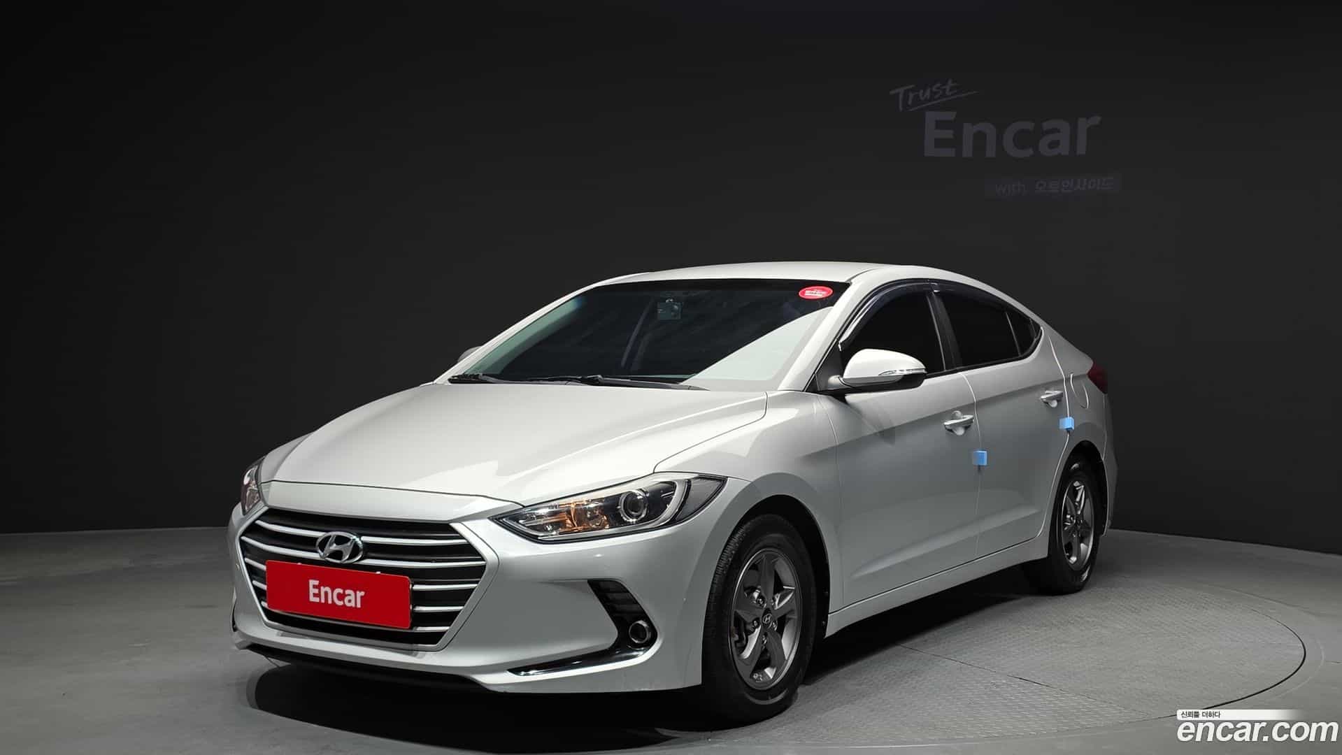 AVANTE Hyundai 2016.8-OUTER-001