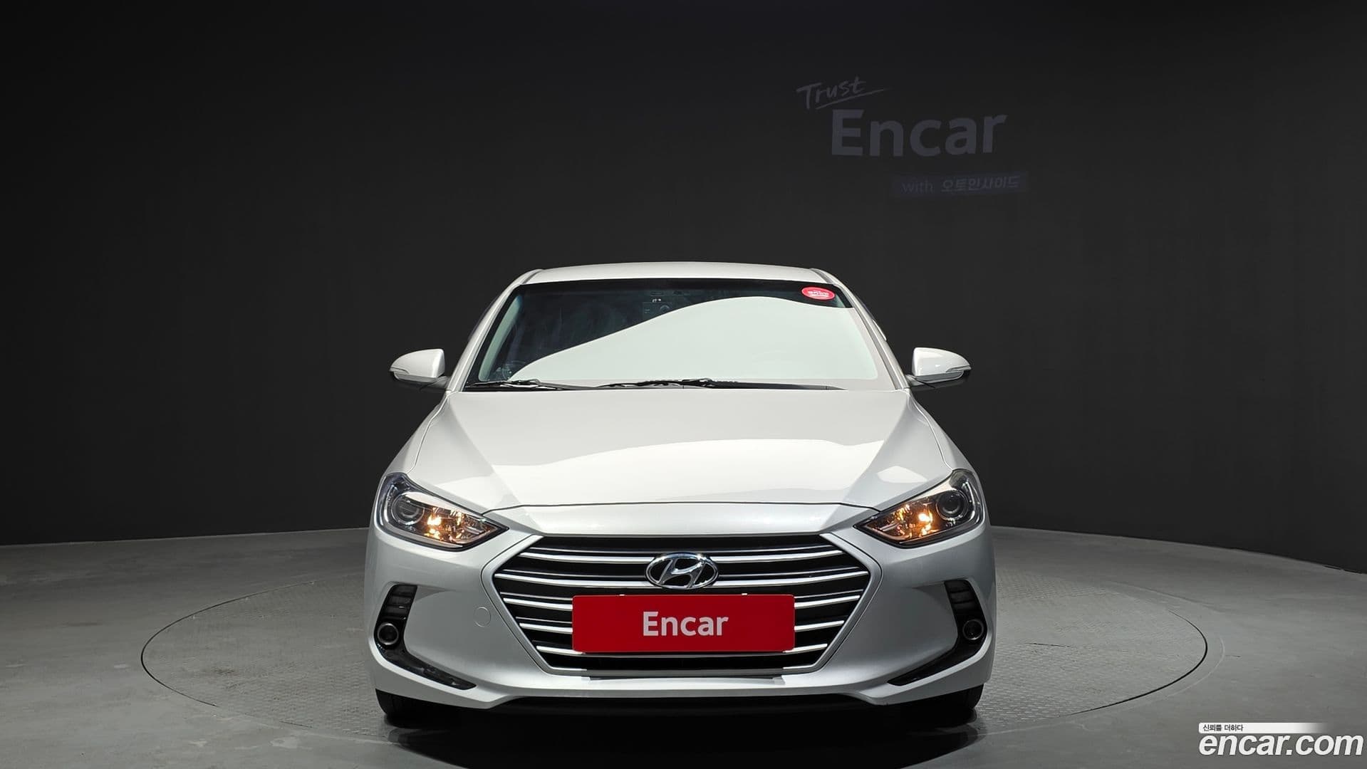 Main__Slider__Photo:AVANTE Hyundai 2016.8-2