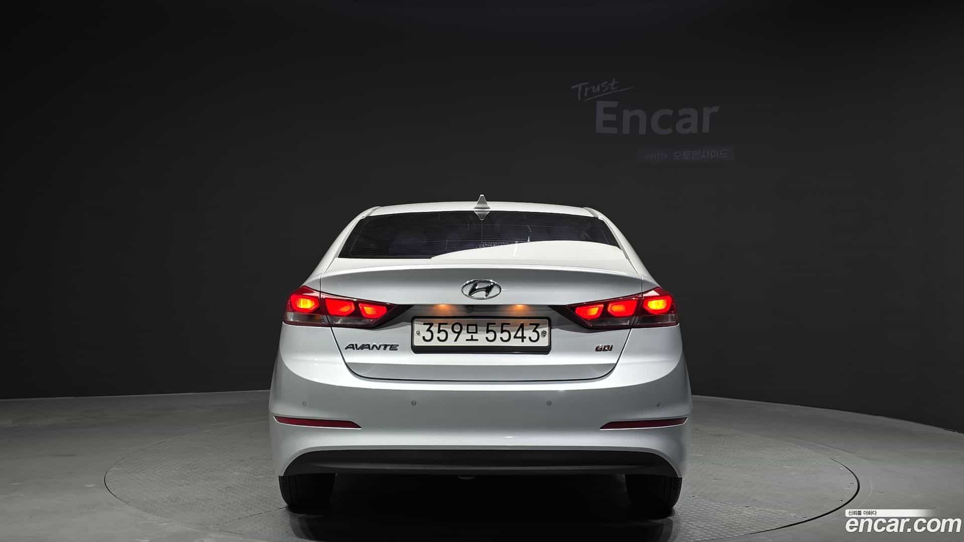 AVANTE Hyundai 2016.8-OUTER-004