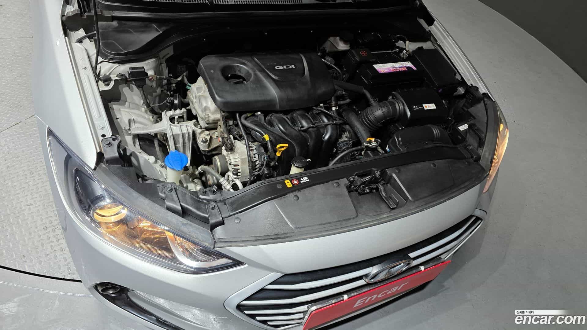 AVANTE Hyundai 2016.8-INNER-006