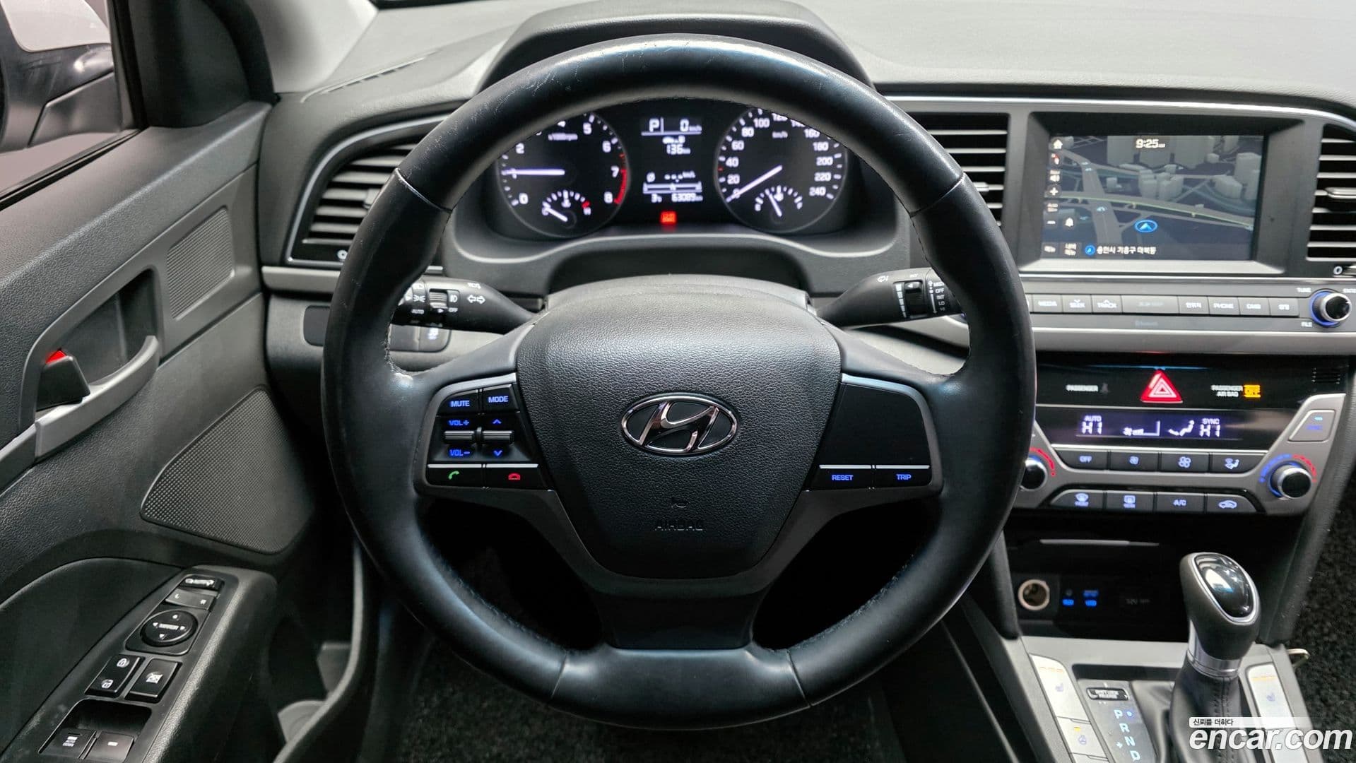 Main__Slider__Photo:AVANTE Hyundai 2016.8-12