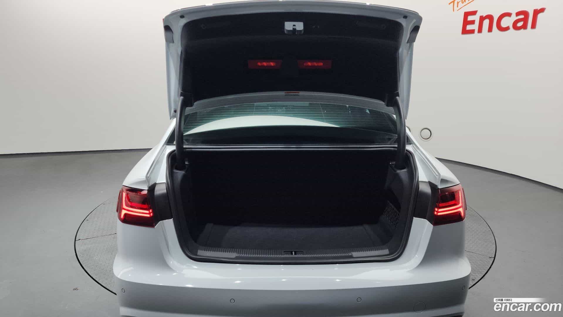 A6 Audi 2018.10-OPTION-024