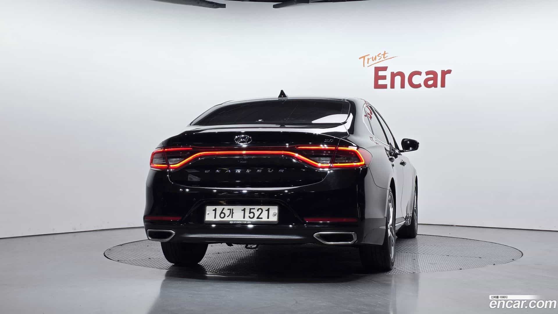 Grandeur Hyundai 2017.6-OUTER-004