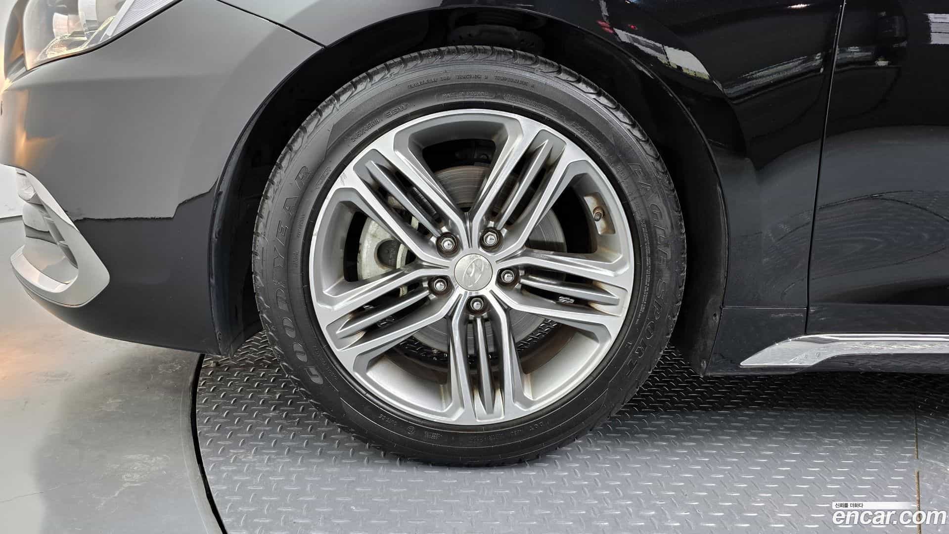 Grandeur Hyundai 2017.6-OUTER-005