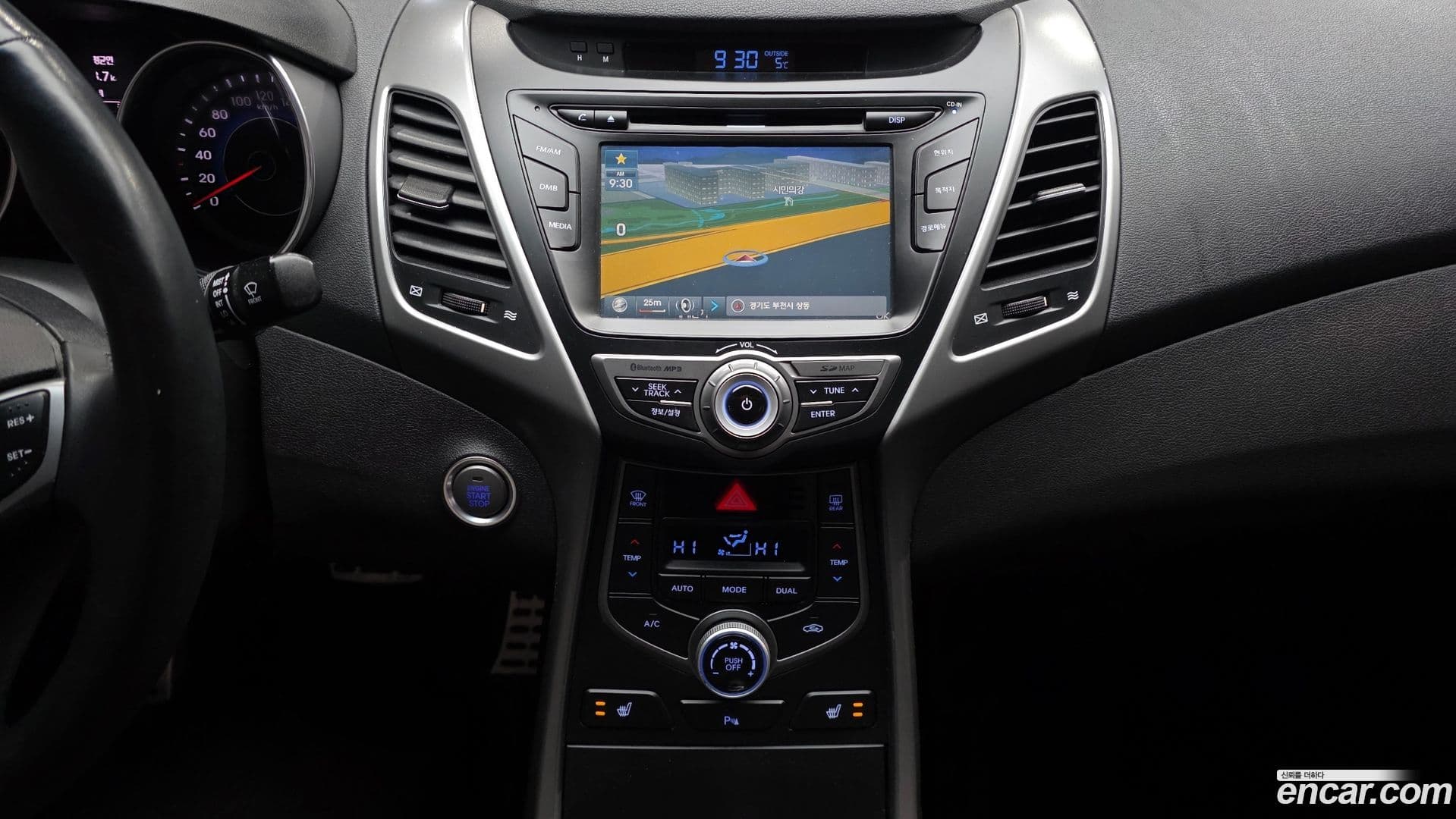 Main__Slider__Photo:AVANTE Hyundai 2013.8-15