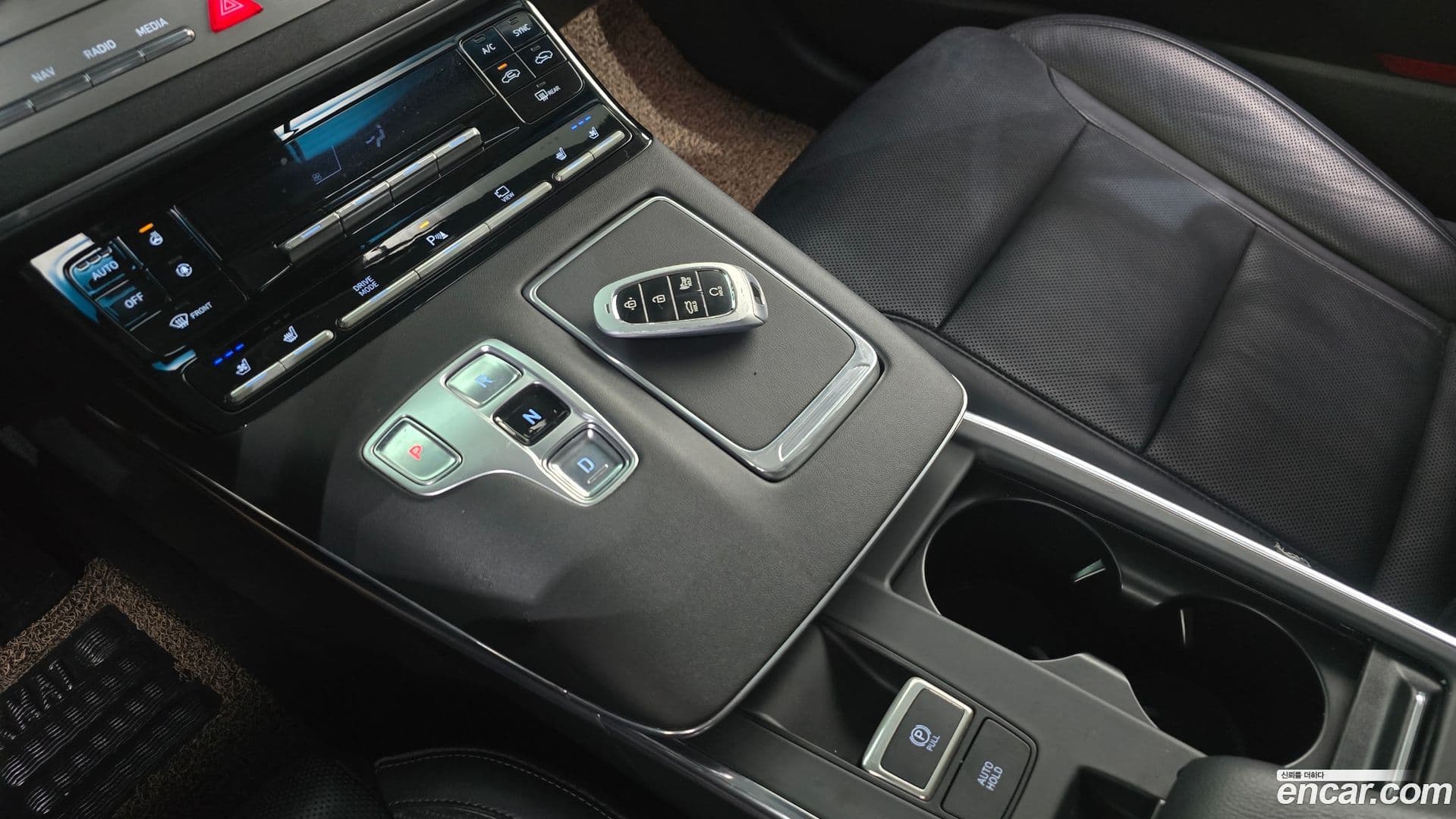 Main__Slider__Photo:Grandeur Hyundai 2021.6-8