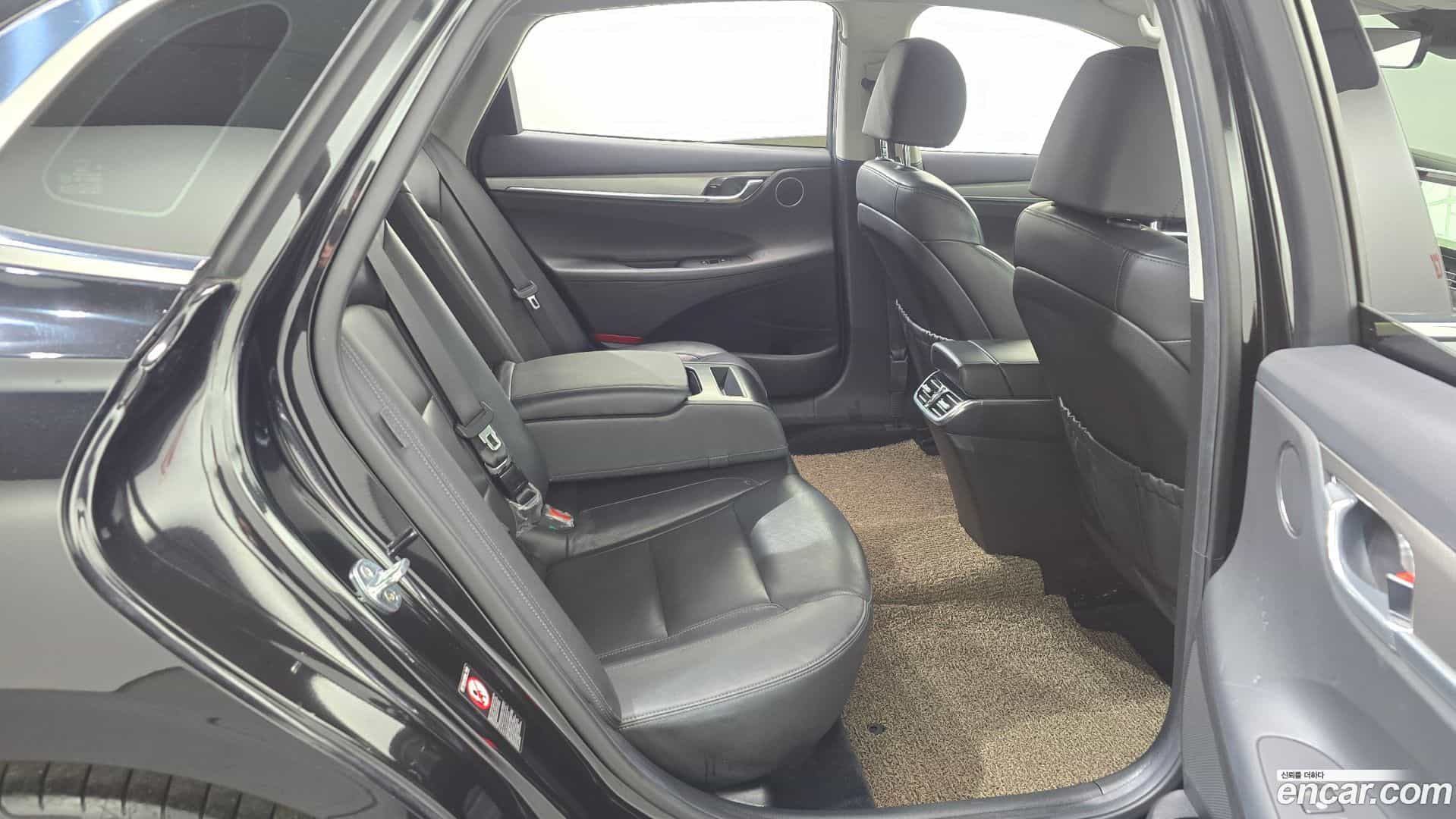 Grandeur Hyundai 2021.6-OPTION-016