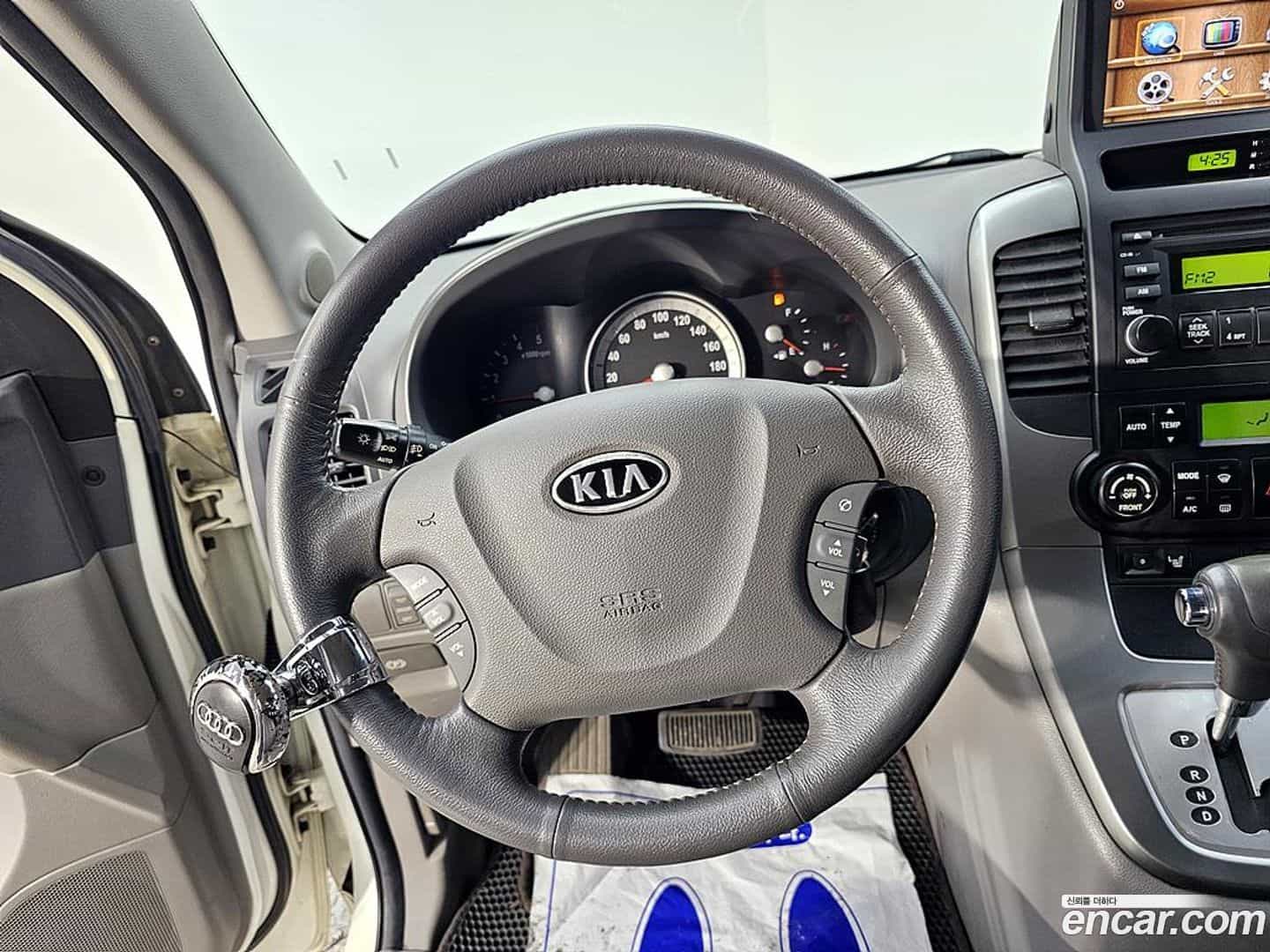 Canival Kia 2008.1-OPTION-016