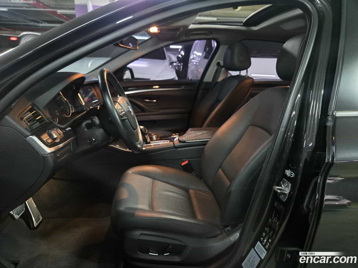 5-Series BMW 2015.5-INNER-010