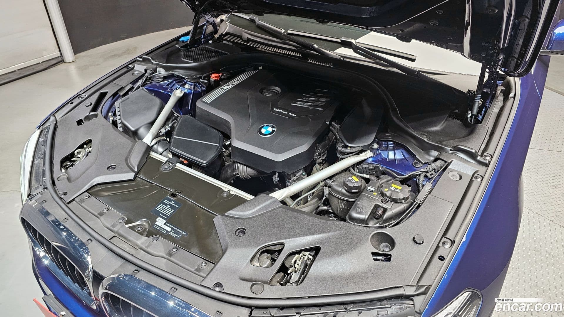 Main__Slider__Photo:5-Series BMW 2020.3-5