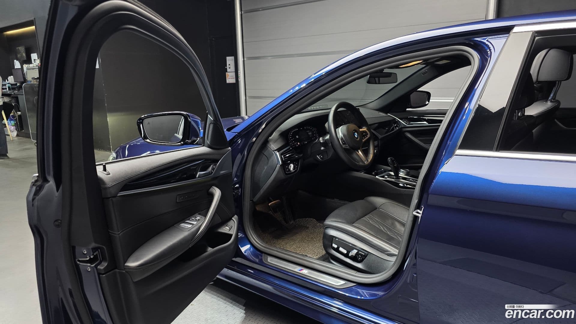 Main__Slider__Photo:5-Series BMW 2020.3-10