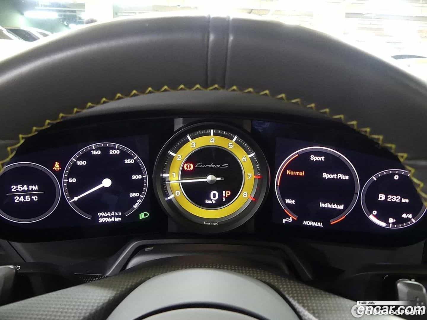 911 Porsche 2023.8-INNER-008