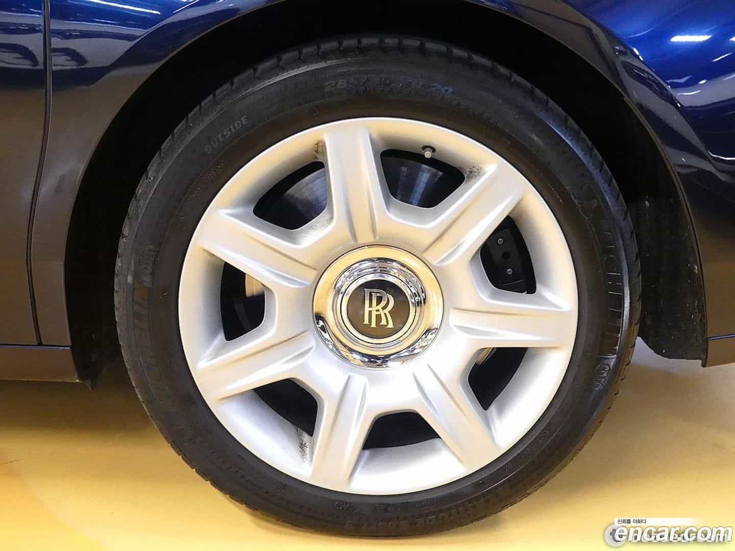 Ghost Rolls-Royce 2017.5-OUTER-005