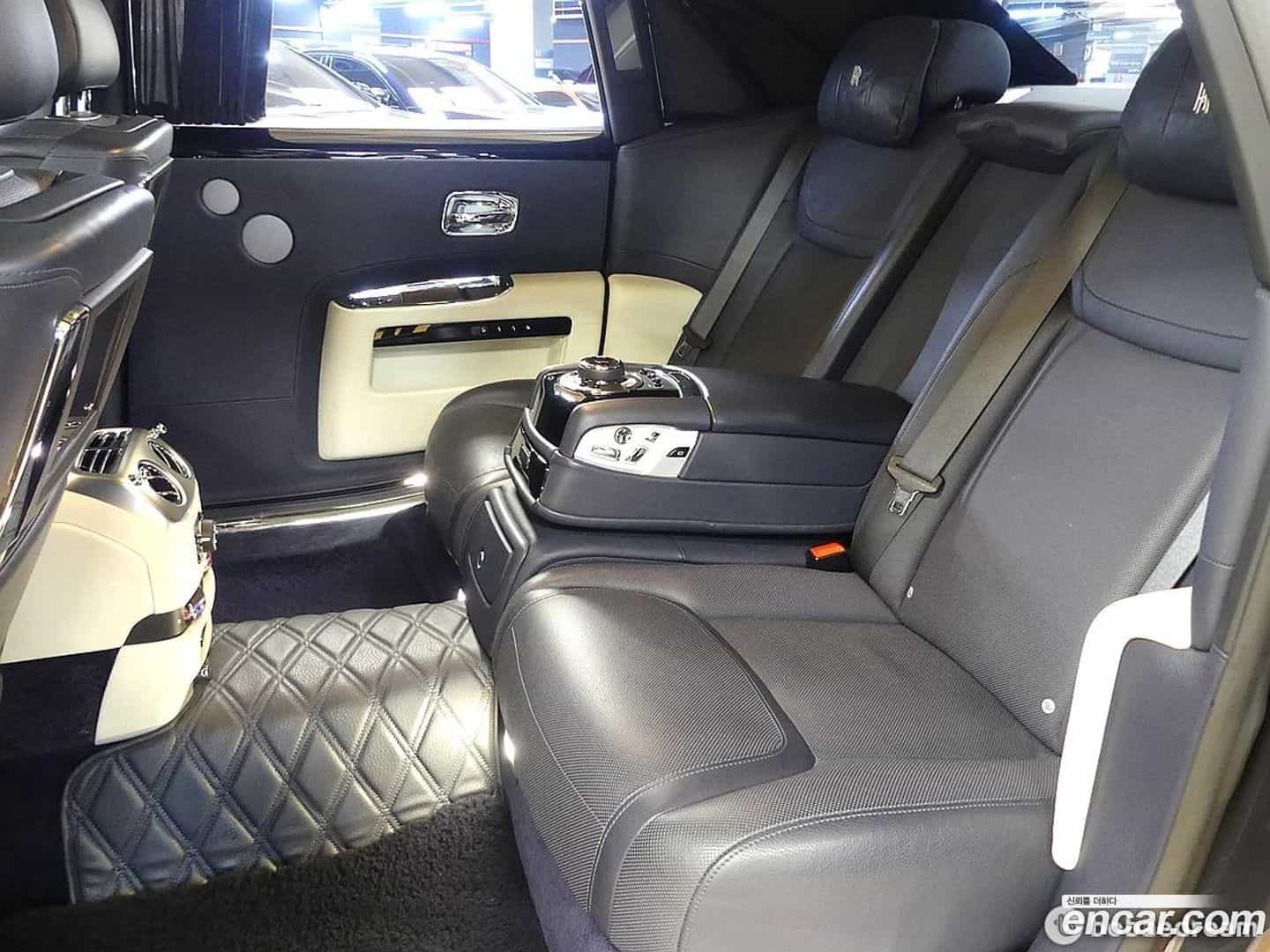 Ghost Rolls-Royce 2017.5-OPTION-020