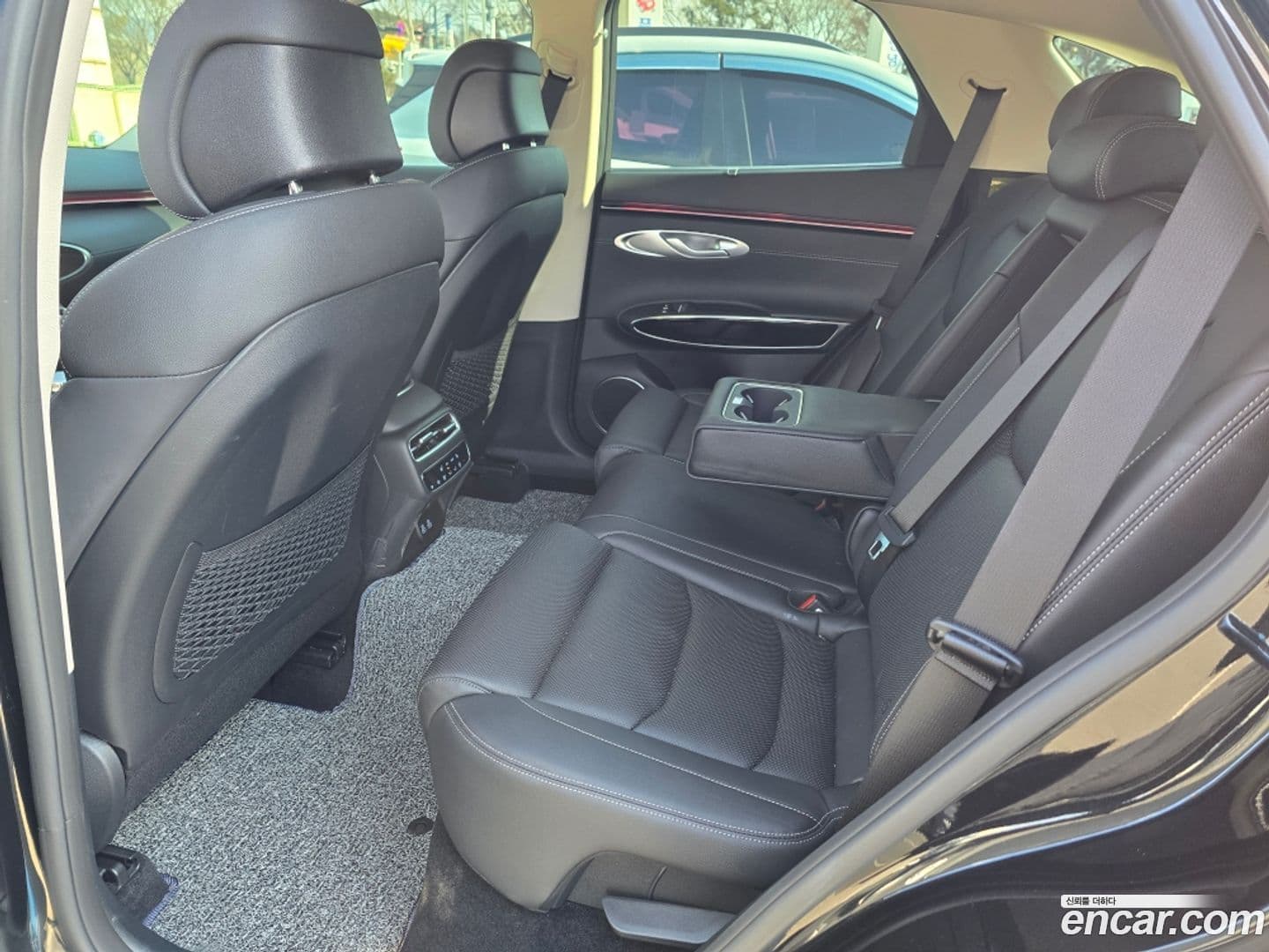 Main__Slider__Photo:GV70 Genesis 2024.5-15