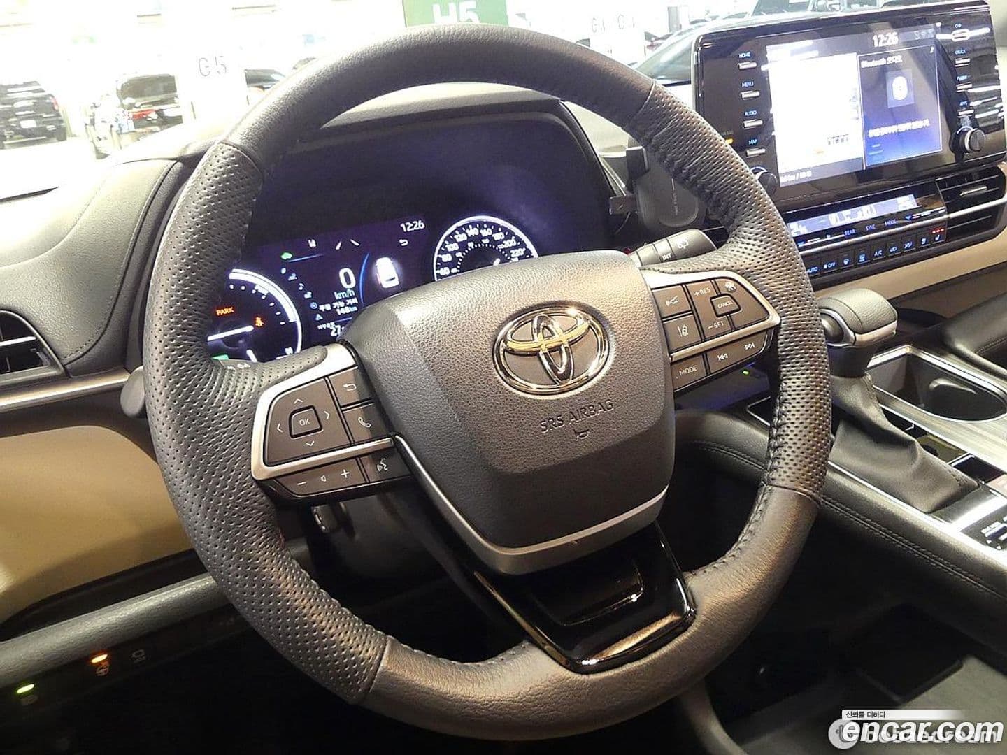 Main__Slider__Photo:Sienna Toyota 2023.1-10