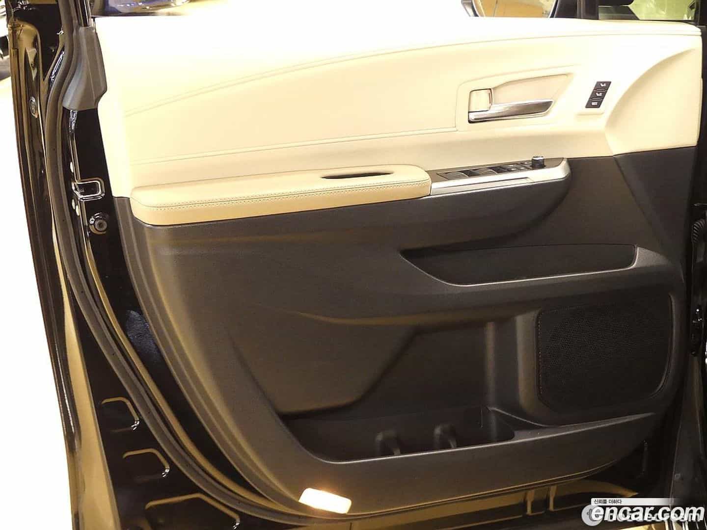 Sienna Toyota 2023.1-OPTION-018