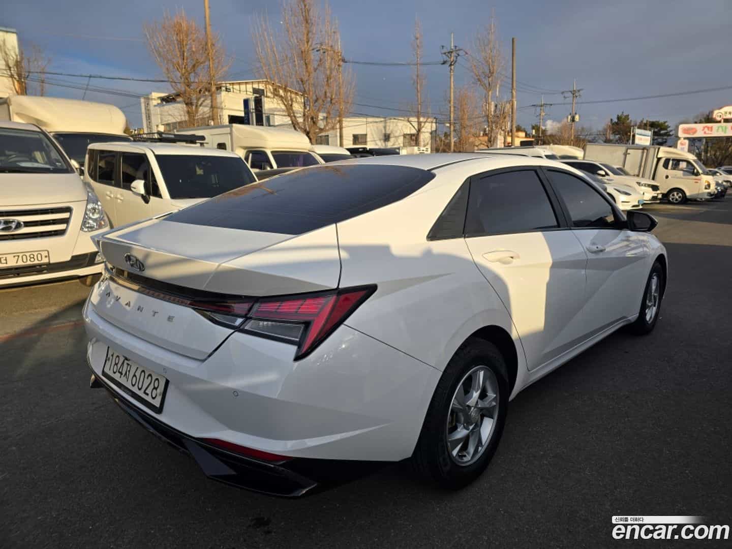 AVANTE Hyundai 2020.5-OUTER-003