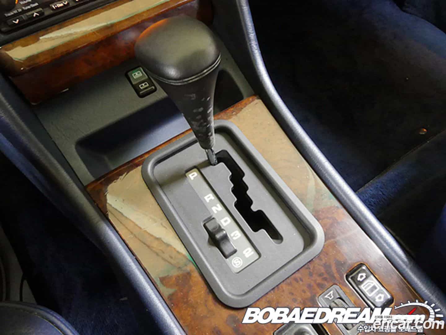 SEL/SEC Mercedes-Benz 1990.3-INNER-009