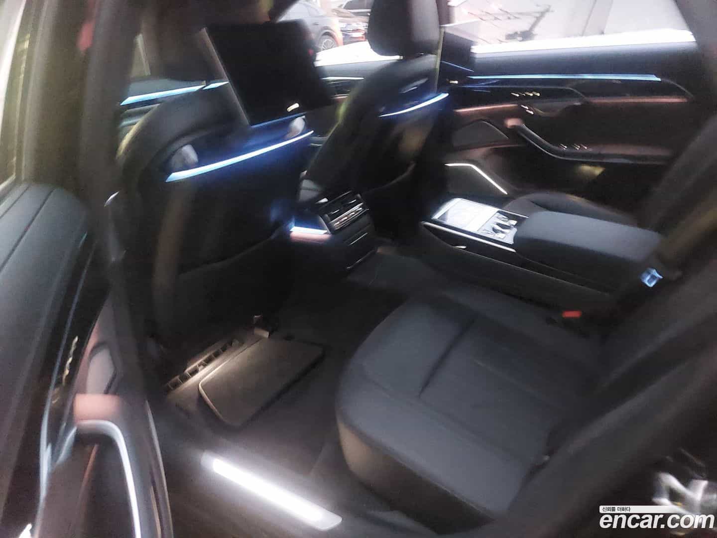 A8 Audi 2021.11-OPTION-016