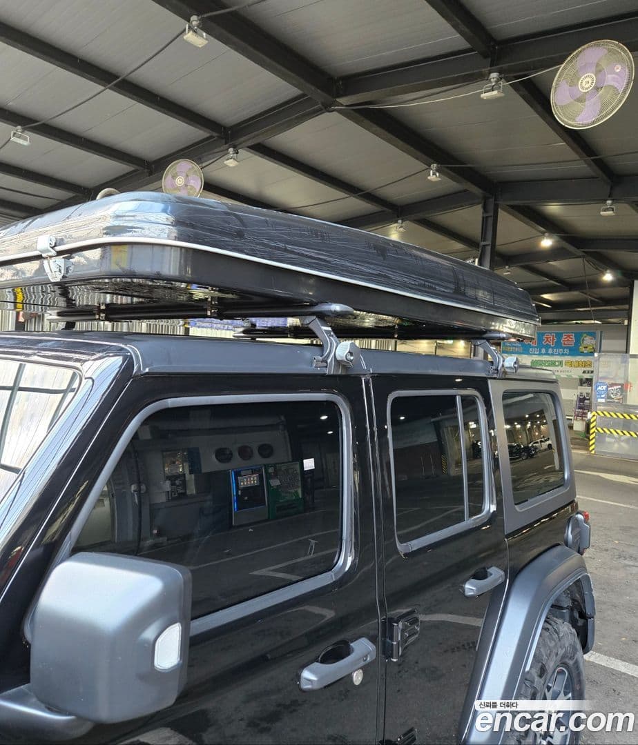 Main__Slider__Photo:Wrangler Jeep 2020.11-9