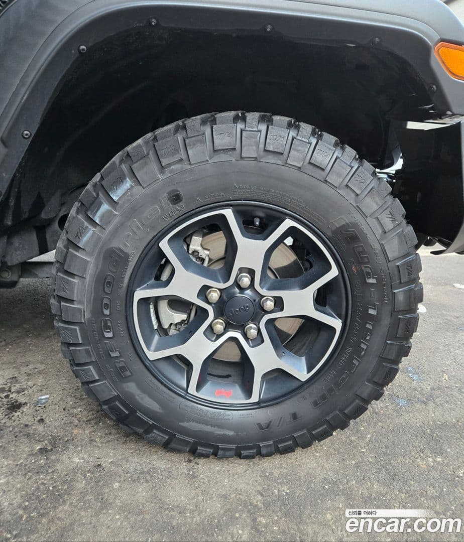 Main__Slider__Photo:Wrangler Jeep 2020.11-13