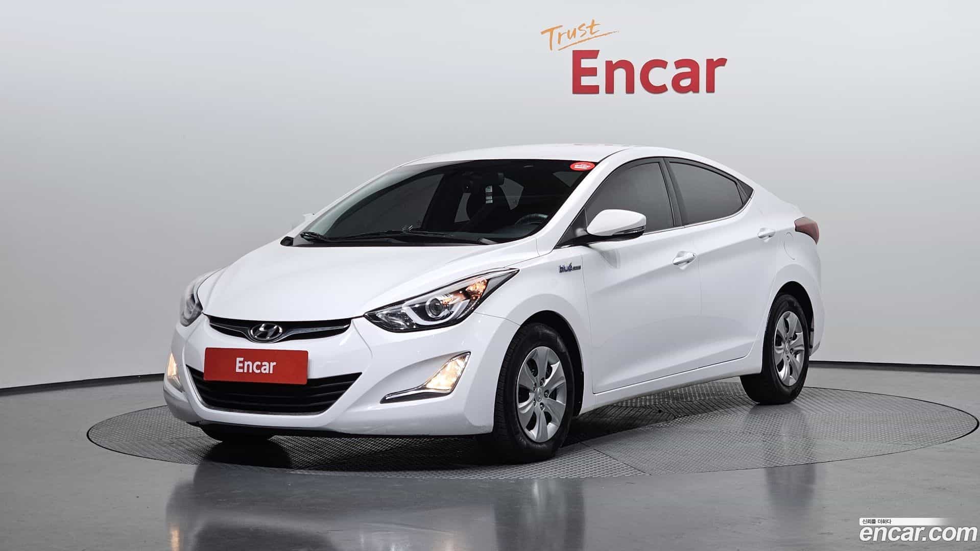 AVANTE Hyundai 2013.11-OUTER-001