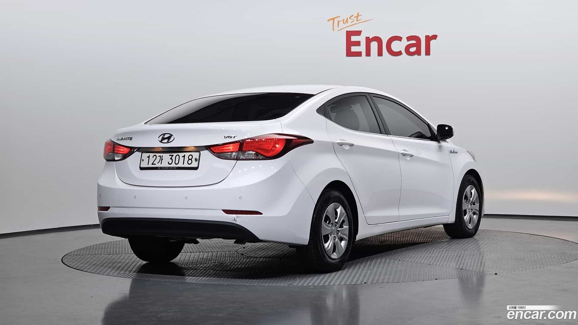 AVANTE Hyundai 2013.11-OUTER-002