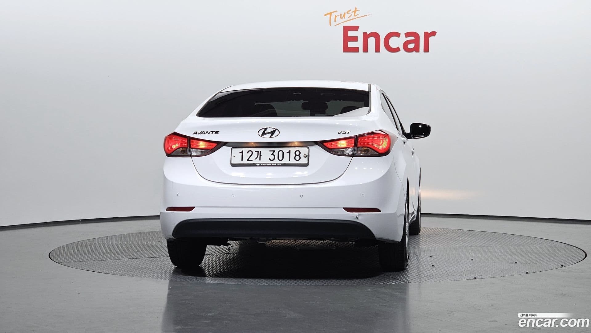 Main__Slider__Photo:AVANTE Hyundai 2013.11-3