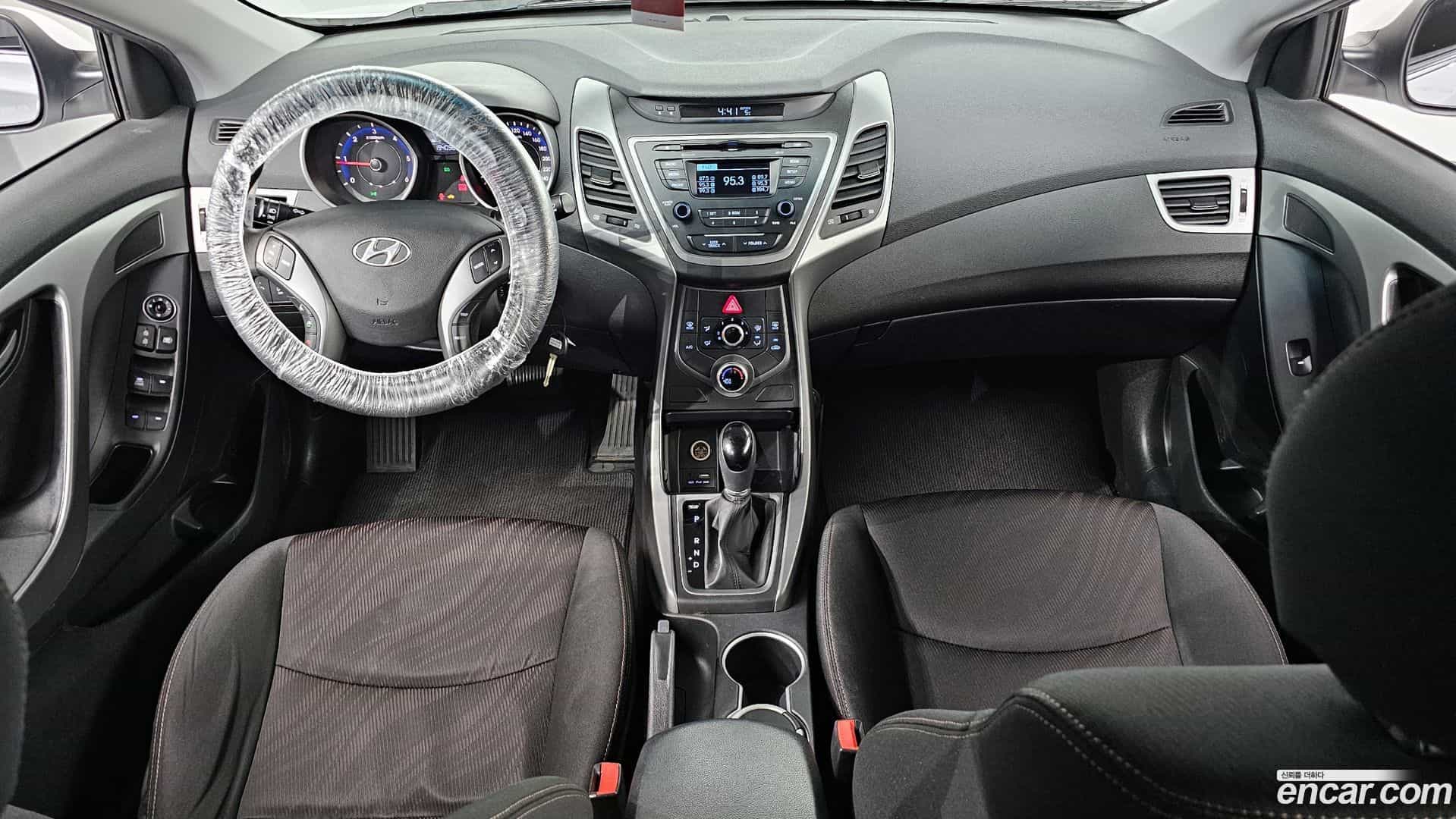 AVANTE Hyundai 2013.11-INNER-007
