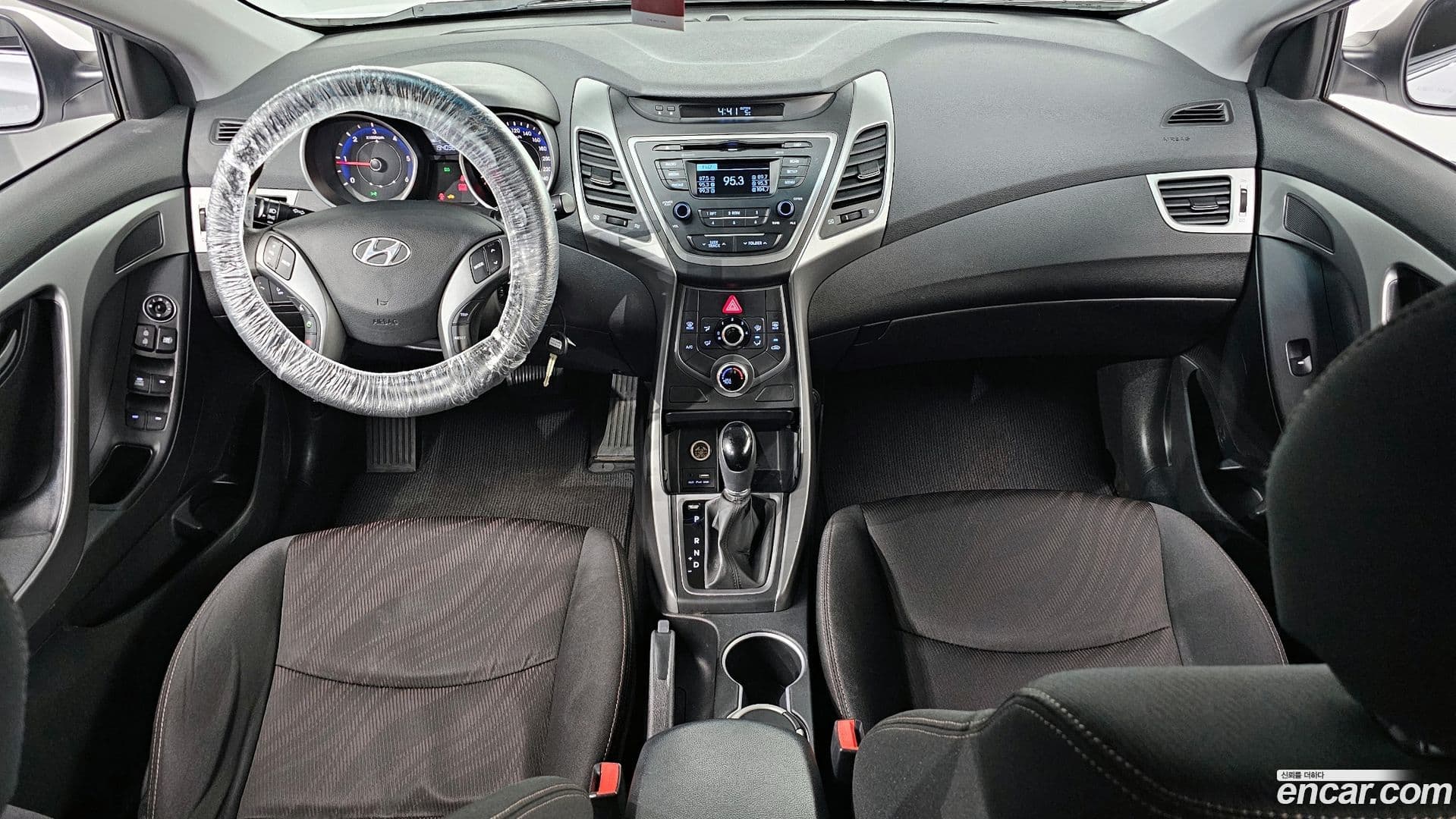 Main__Slider__Photo:AVANTE Hyundai 2013.11-6
