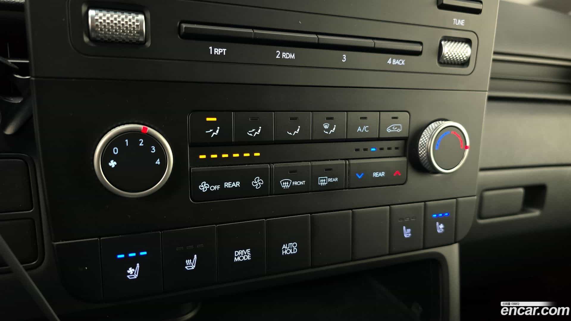 Staria Hyundai 2021.4-OPTION-020