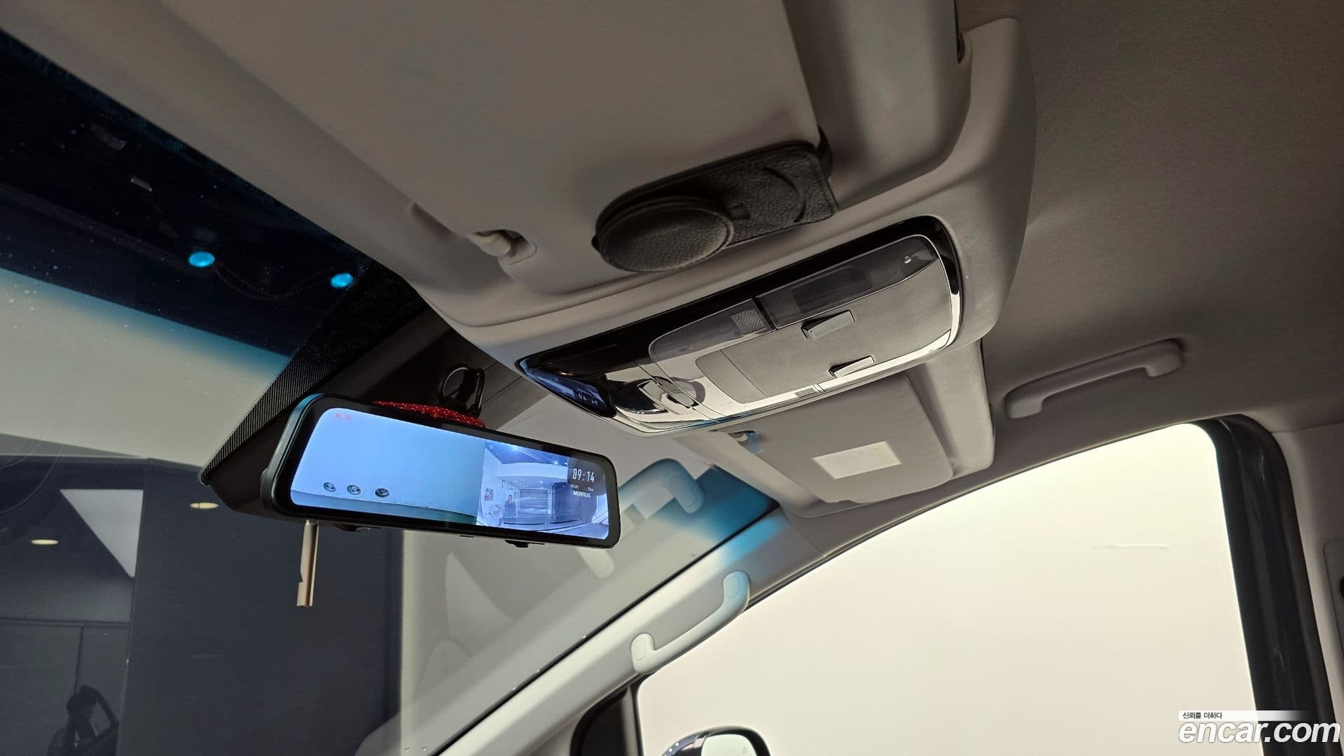 Main__Slider__Photo:Staria Hyundai 2021.4-18