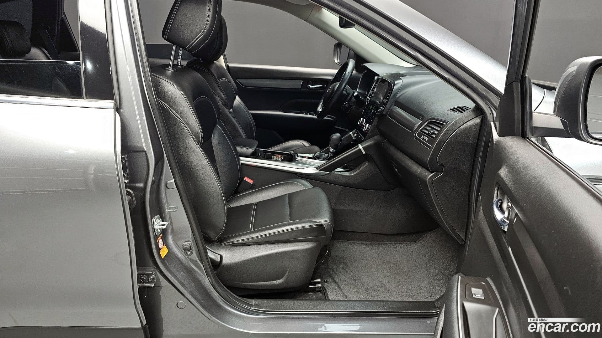 Main__Slider__Photo:QM6 Renault-KoreaSamsung 2021.4-10