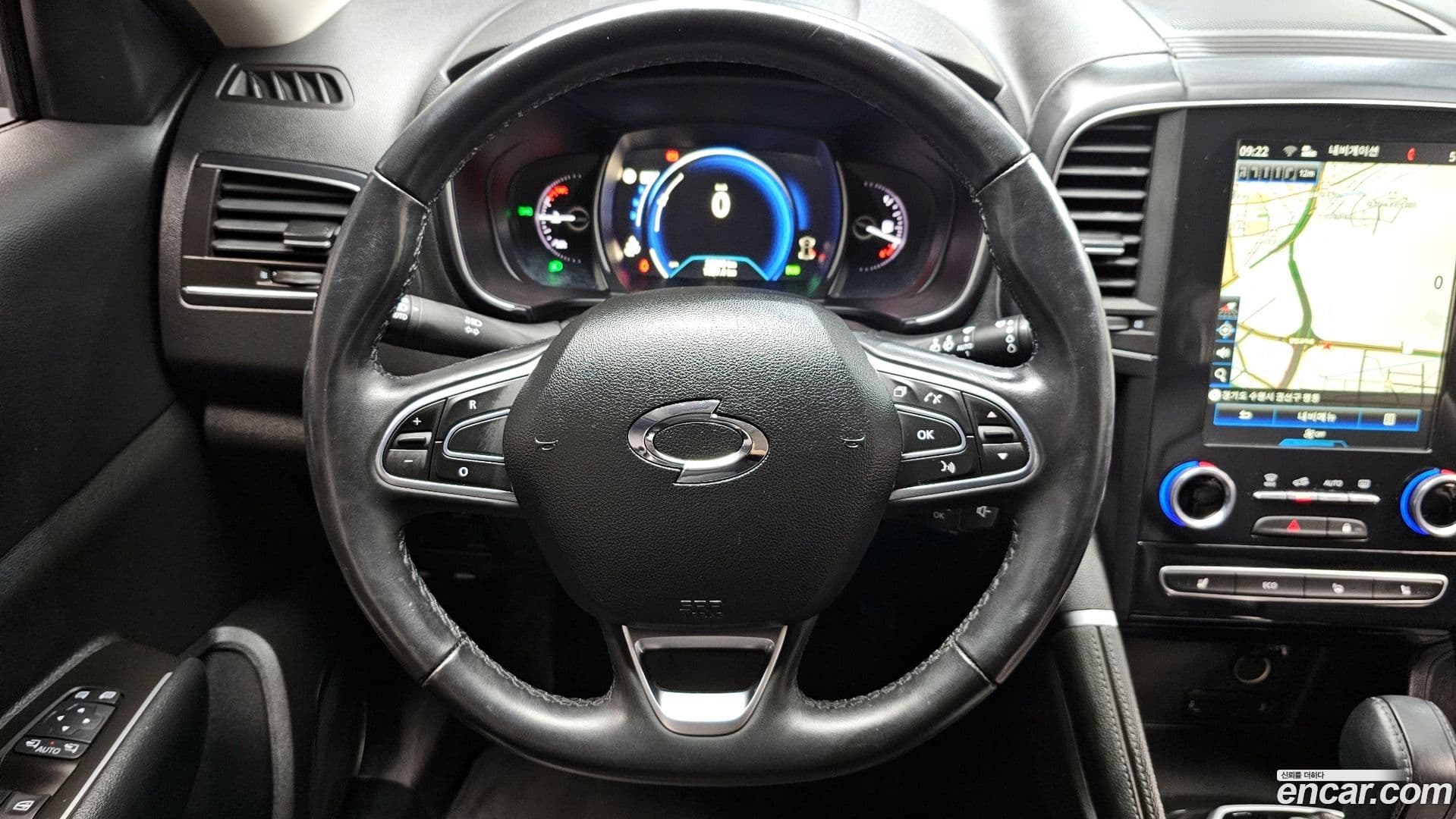 Main__Slider__Photo:QM6 Renault-KoreaSamsung 2021.4-12