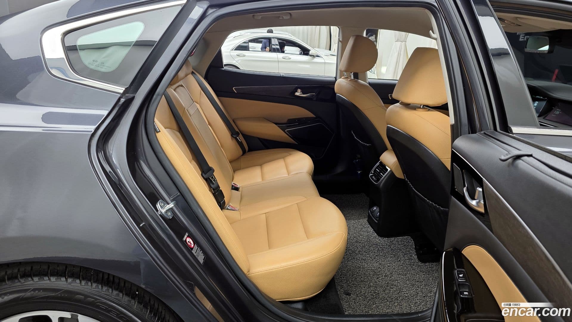 Main__Slider__Photo:K7 Kia 2020.3-11