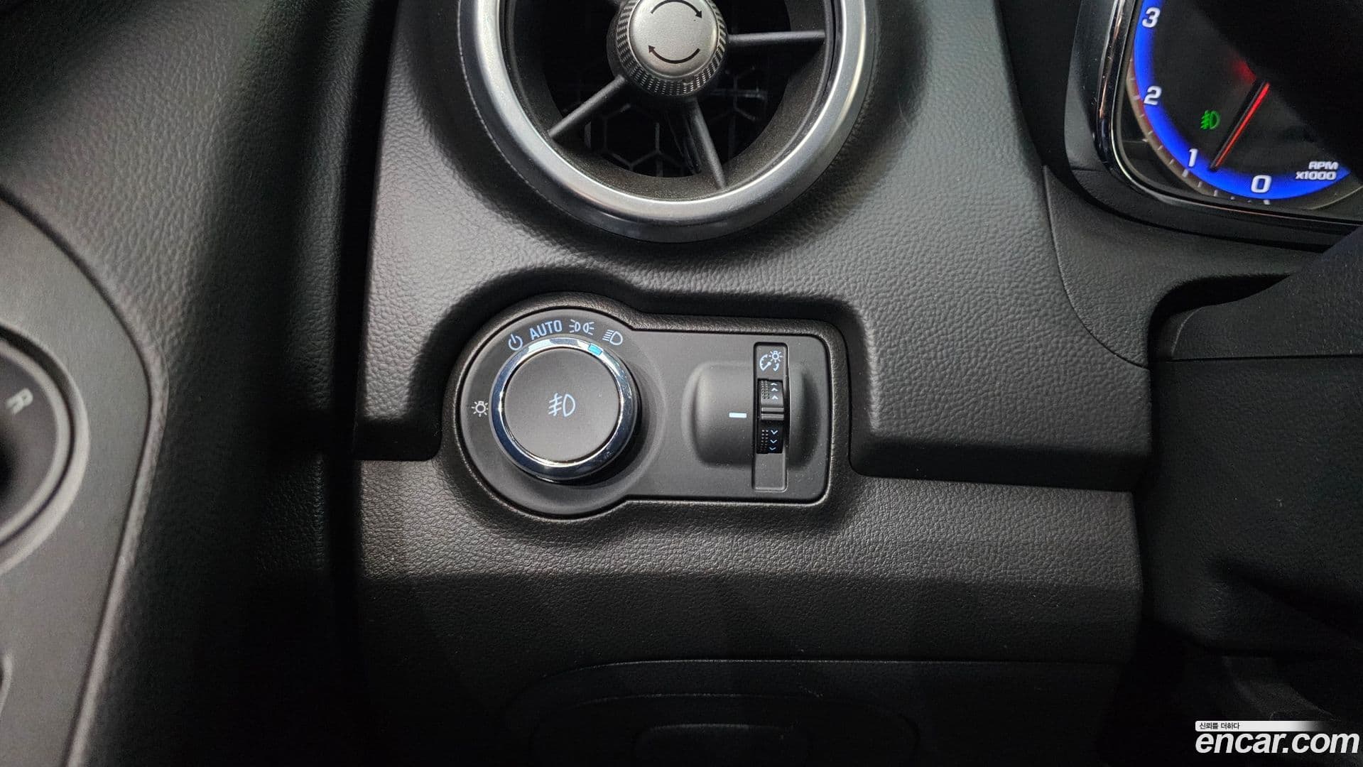 Main__Slider__Photo:Trax ChevroletGMDaewoo 2016.0-16