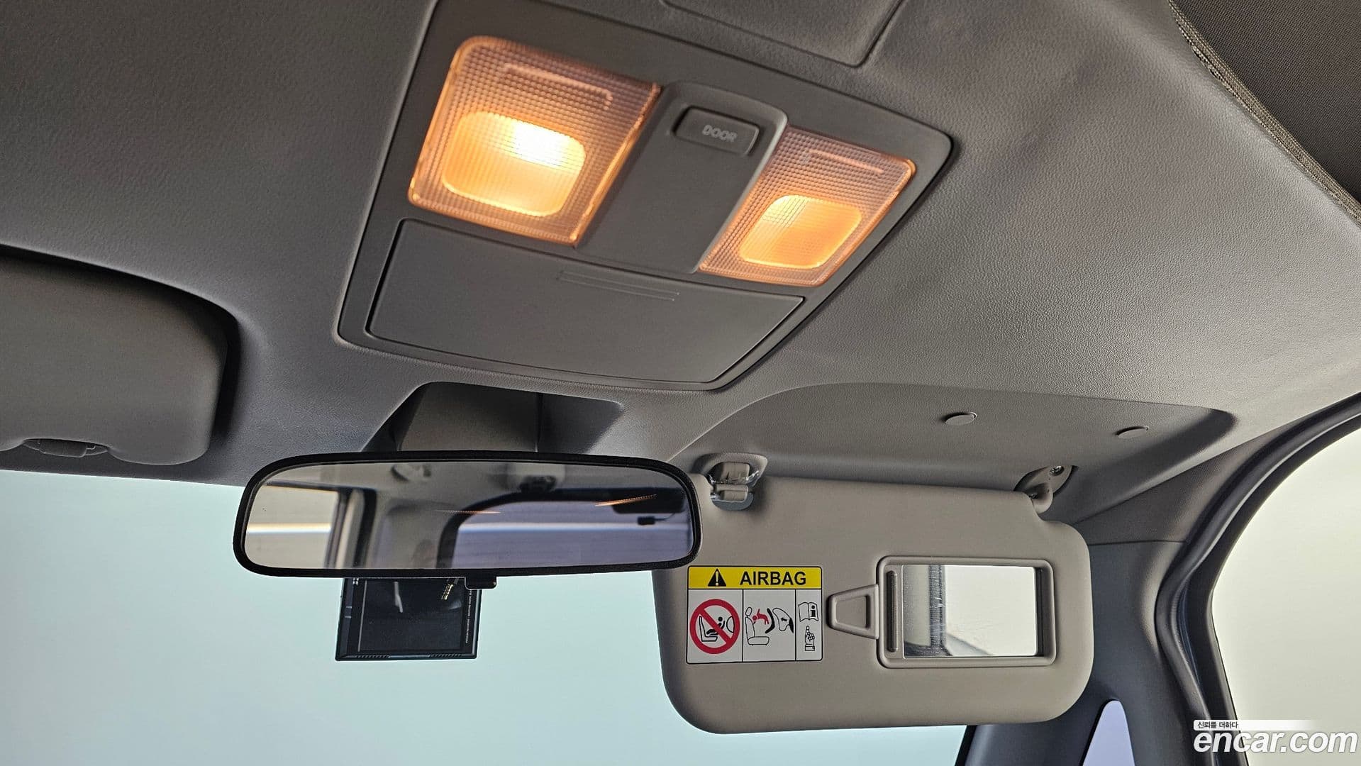 Main__Slider__Photo:RAY Kia 2021.2-18