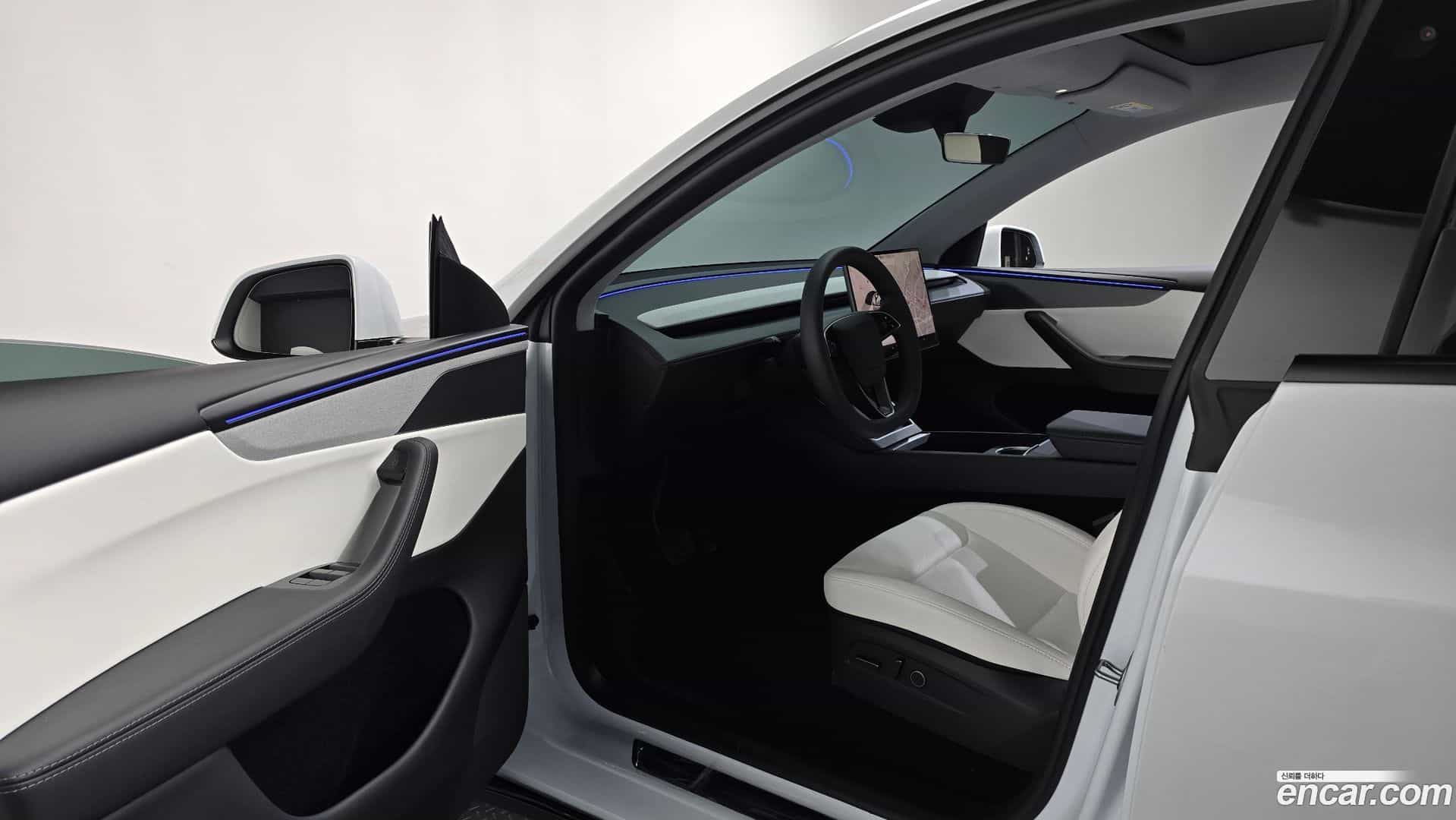 Model Y Tesla 2025.5-INNER-010